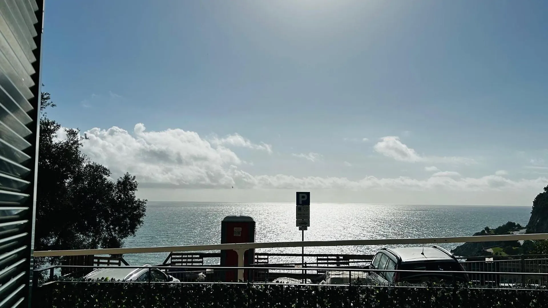Apartment Casa Serge Vista Mare Con Ampio Terrazzo Privato Bergeggi Italy